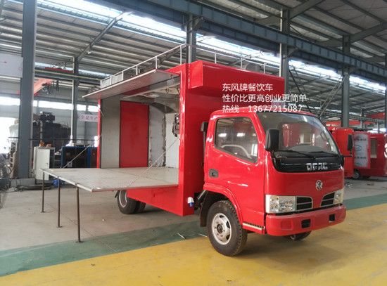 甘肅張總來我廠提車中-東風多利卡餐飲車